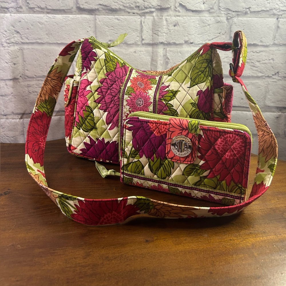 Vera Bradley SET of Matching Purse and Turn lock wallet. Dahlias. RETIRED RARE